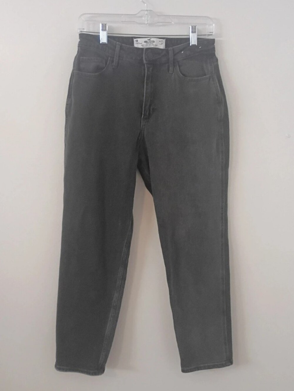 Hollister Curvy High-Rise Mom Jeans Blackout